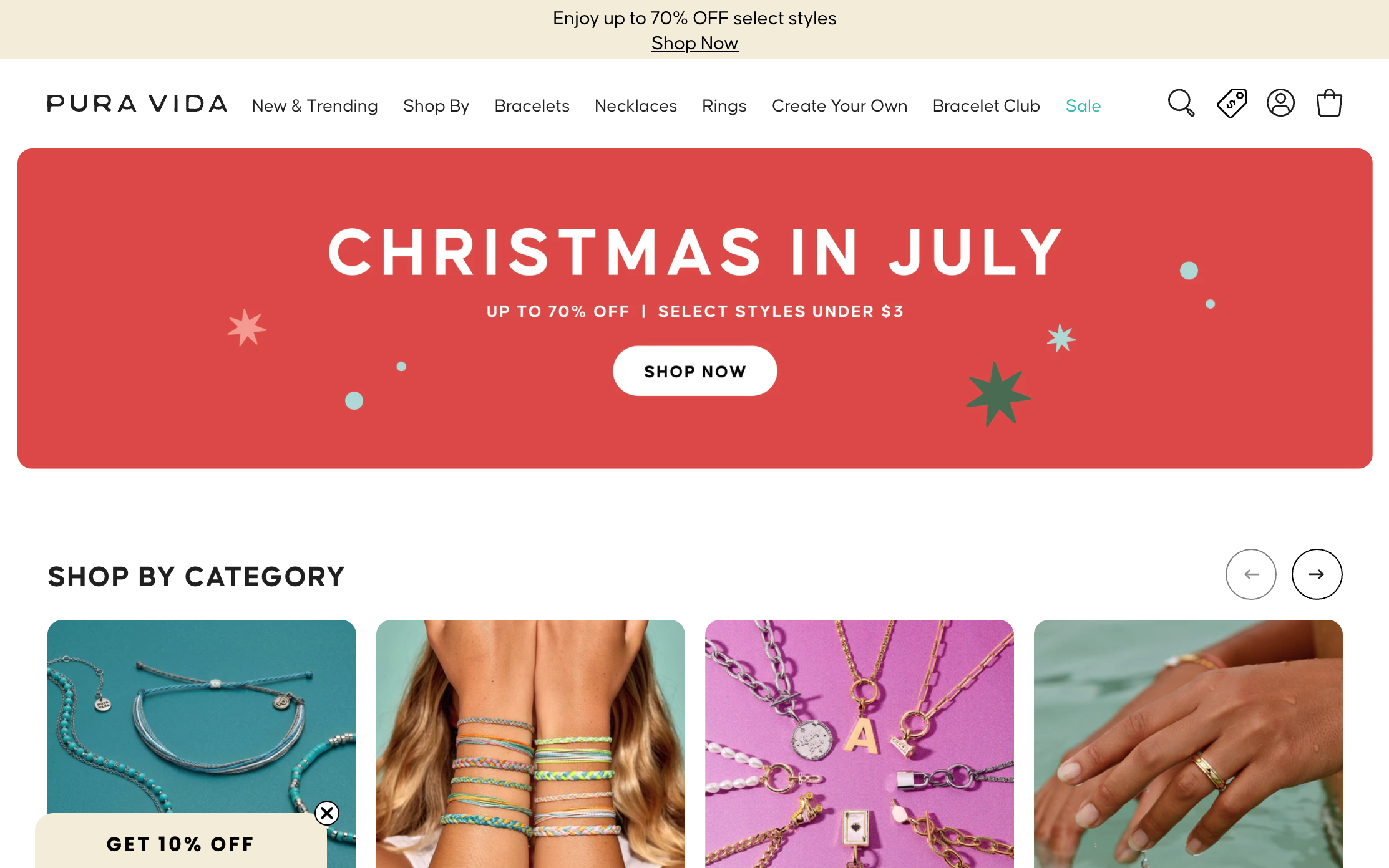 カラフルなフレンドシップブレスレットと「Create Your Own」カスタマイズオプションを表示するPura Vida Braceletsのホームページ