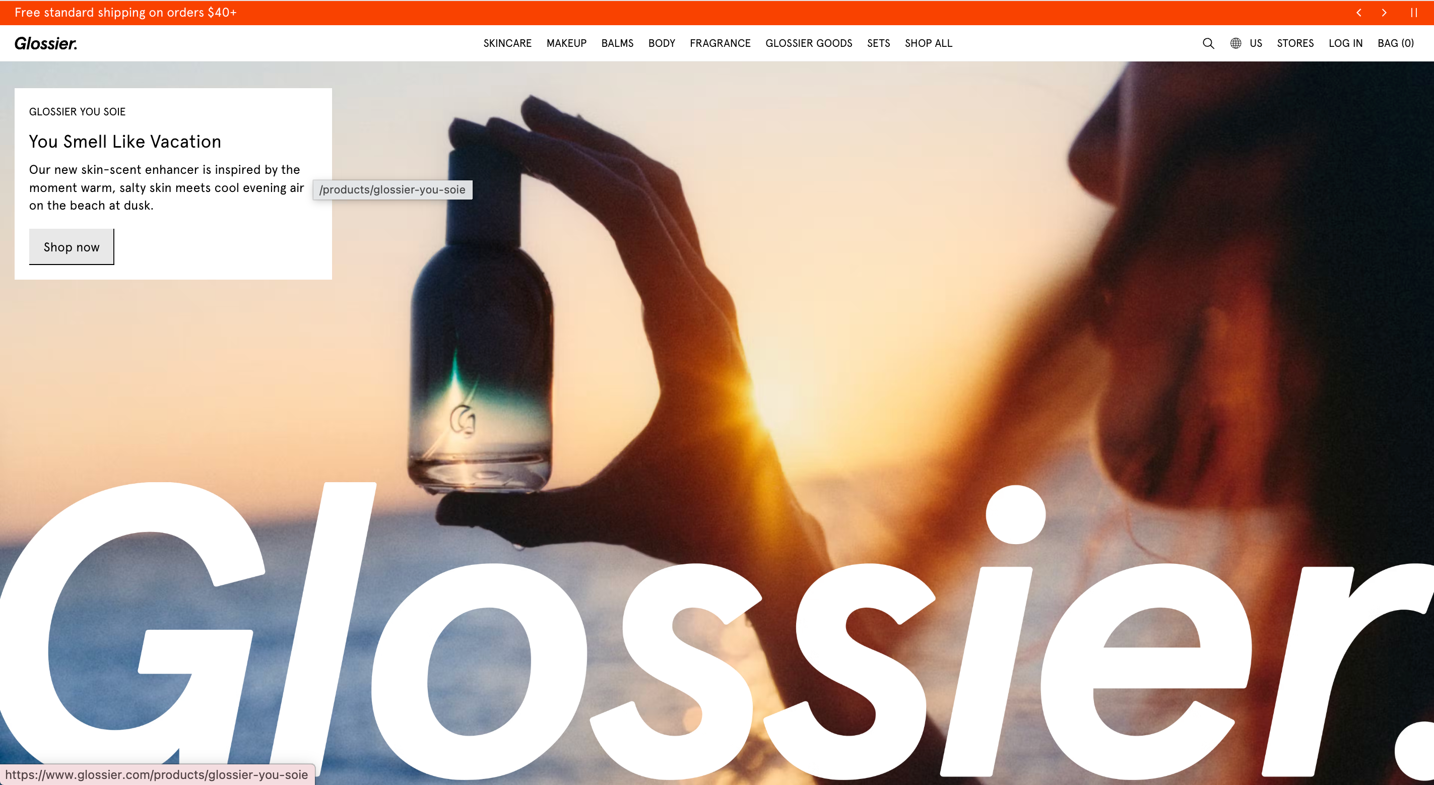 Grille de contenu généré par les utilisateurs sur la page d'accueil de Glossier Grille de contenu généré par les utilisateurs sur la page d'accueil de Glossier