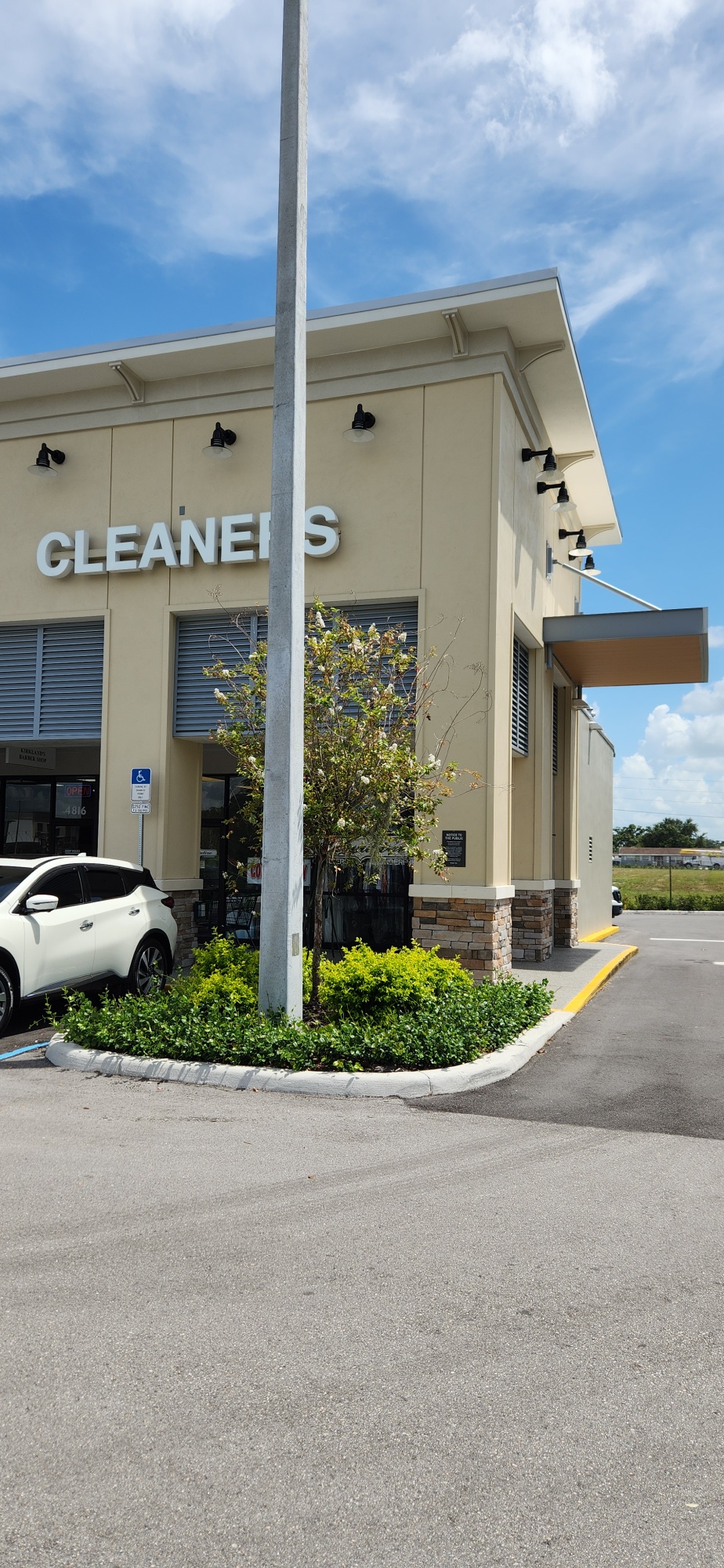 Executive Cleaners & Launderer photo 2