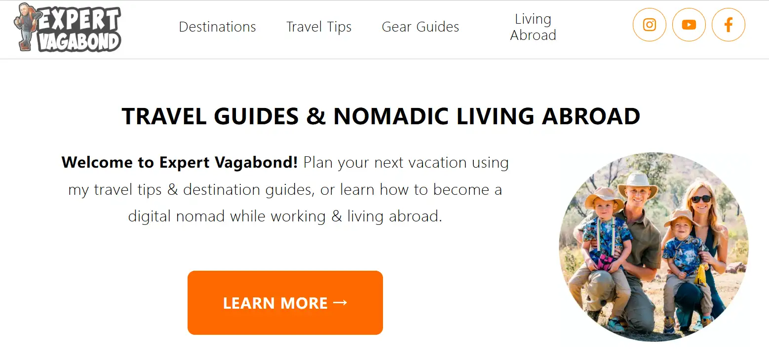 The homepage of the Expert Vagabond travel blog website