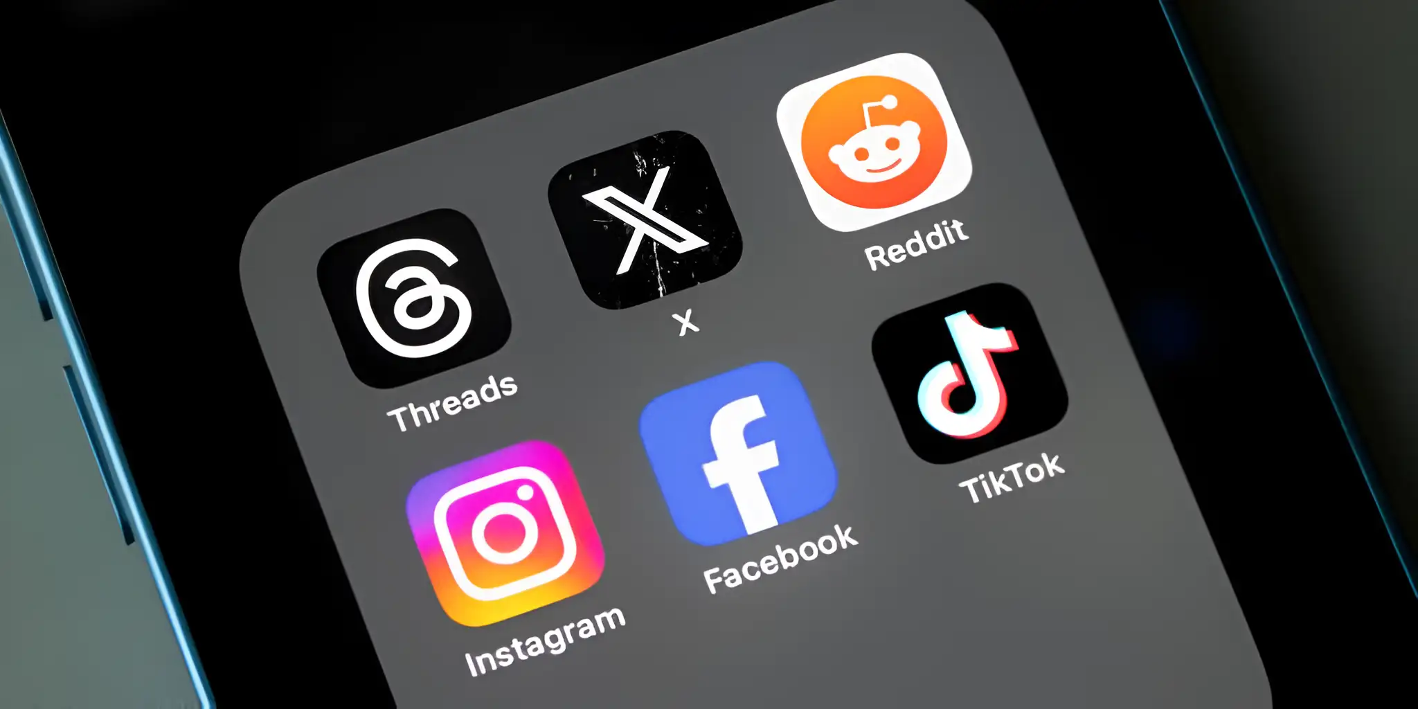 social media apps on mobile phones