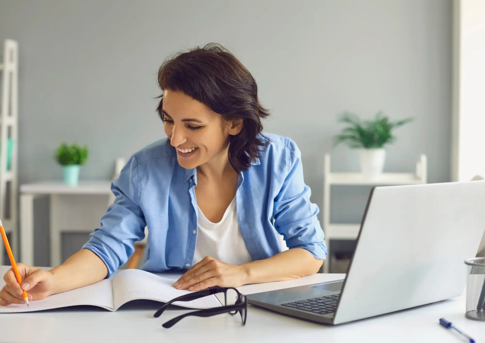a women doing report happily