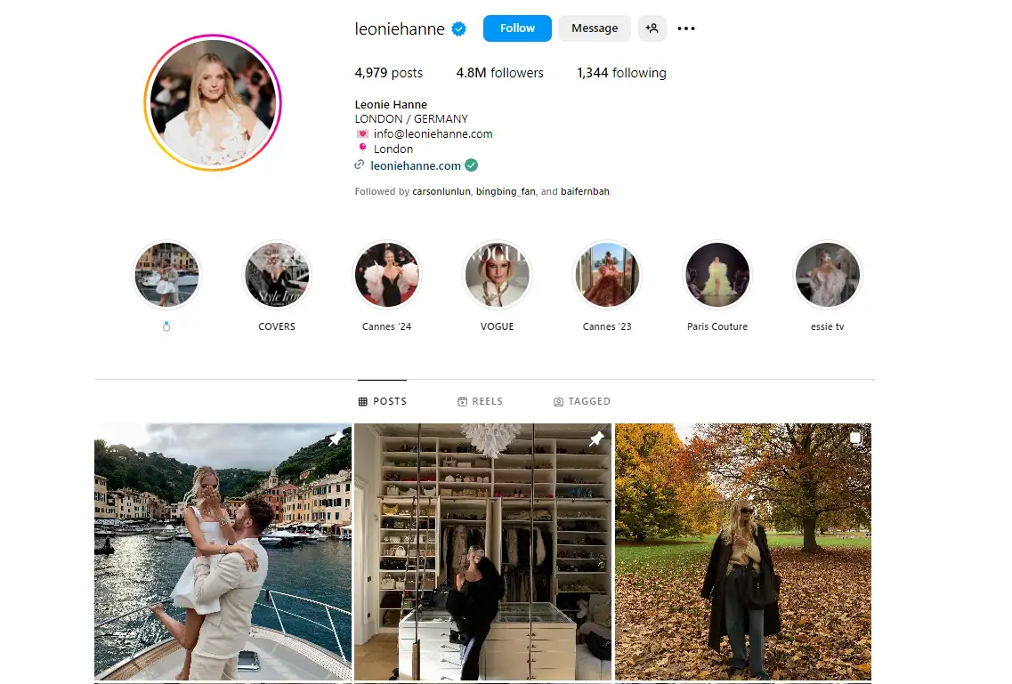 leoniehannce profile with travelling posts