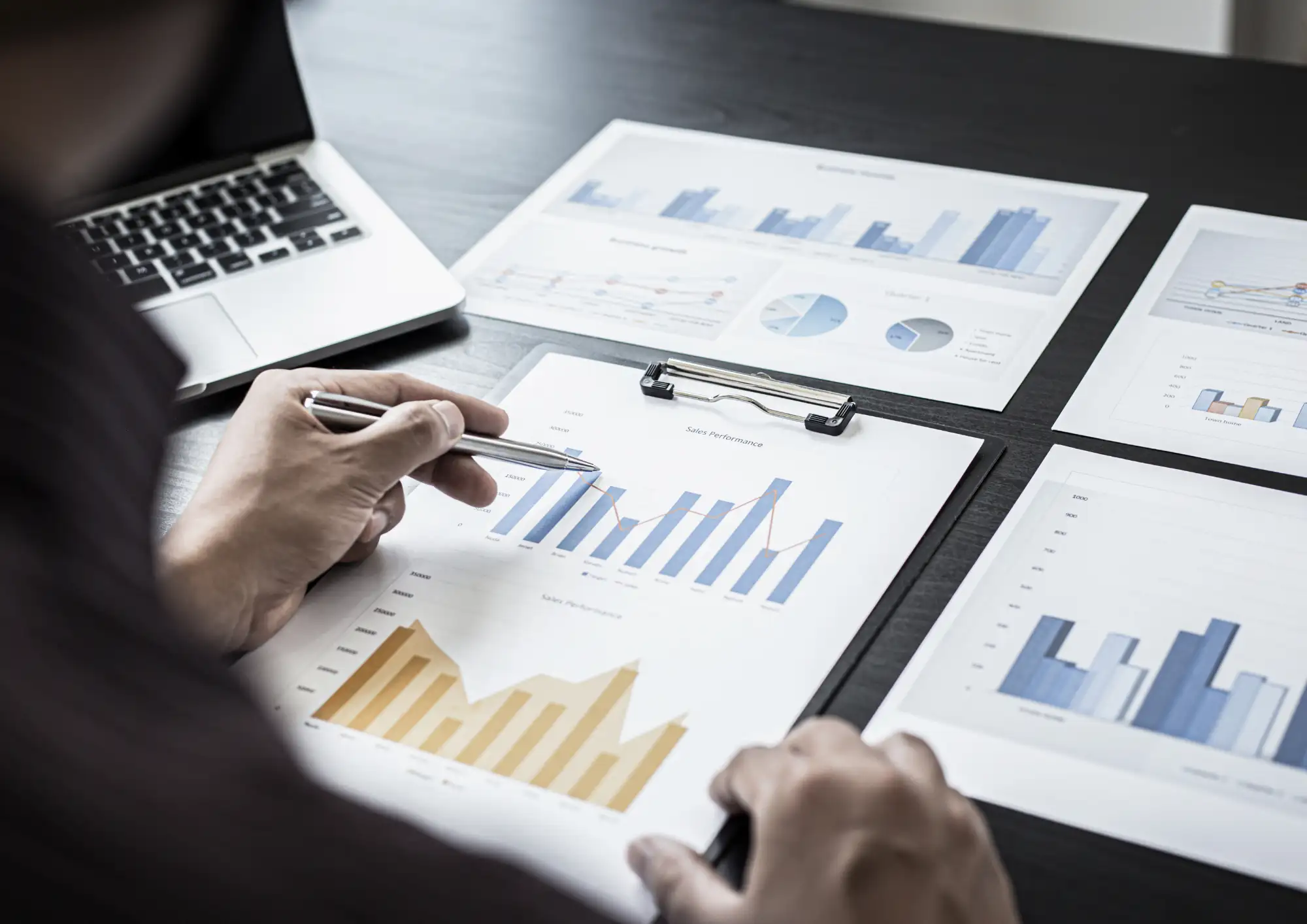 Spy on Competitors' Keywords